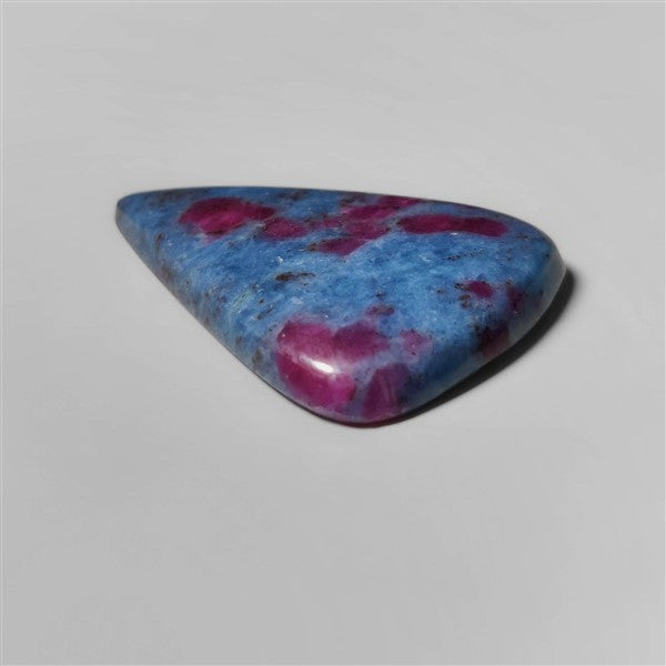 Kyanite|Ruby