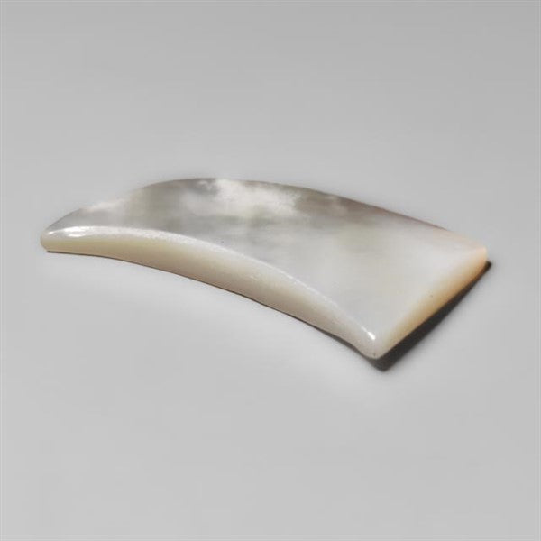 Mother Of Pearl Shark Fin Carving