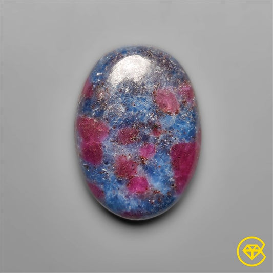 Kyanite,Ruby